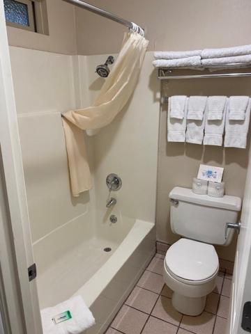 Americoast Inn ブルッキングズ エクステリア 写真
