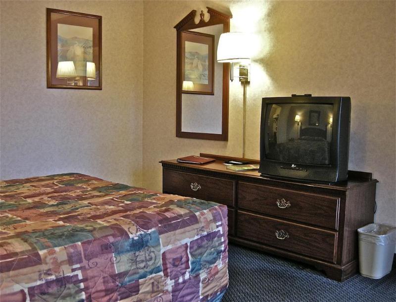 Americoast Inn ブルッキングズ エクステリア 写真
